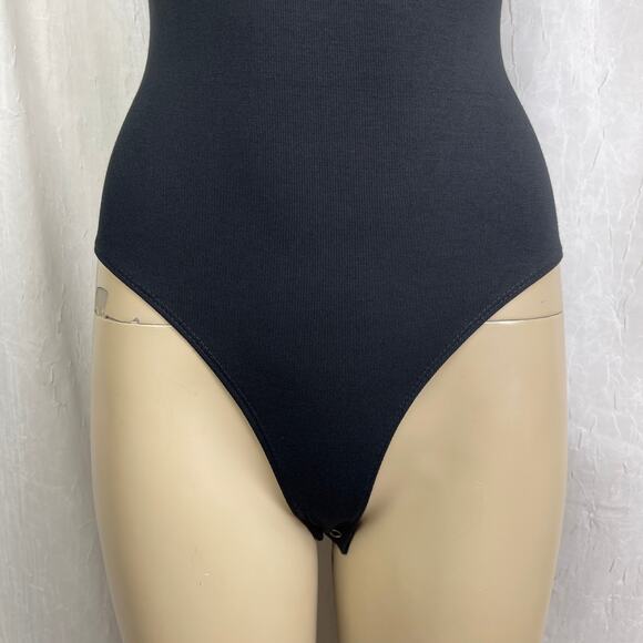 Forever 21 Low Scoop Back Short Sleeve Bodysuit Balletcore Romantic Black NWT XS - Picture 4 of 16